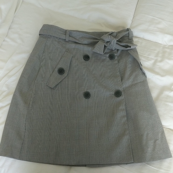 Zara Plaid Grey Button Wrap A-line Skirt size xS - Picture 2 of 4